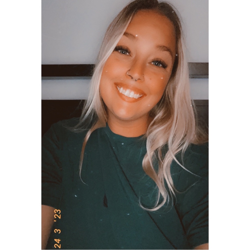Meet your Posher, Renee